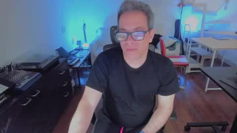 Andrew online show from 5, 10, 2025