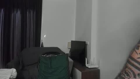 Snapshot of andy_hunk chatting on 6, 3, 2025 Andrew online show from 6, 3, 2025