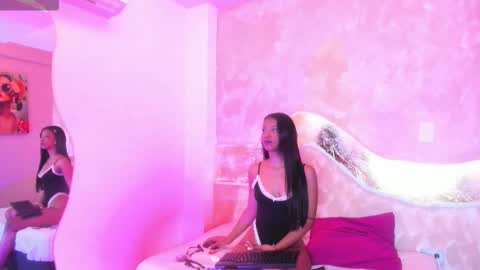 ANEE SAVAL online show from 21, 10, 2025