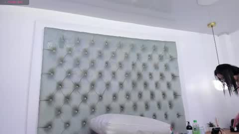 anette_cooper online show from 1, 7, 2026