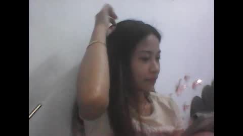 Snapshot of ange011 chatting on 13, 4, 2026 ange011 online show from 13, 4, 2026