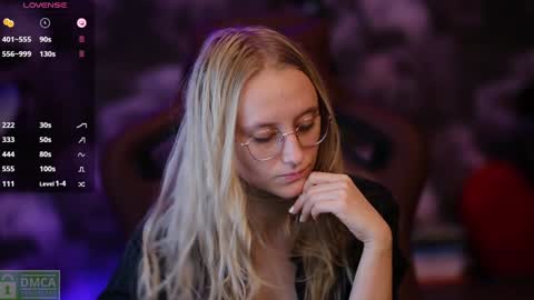 Snapshot of angeellina chatting on 2, 12, 2024 angeellina online show from 2, 12, 2024