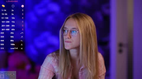 Snapshot of angeellina chatting on 6, 12, 2024 angeellina online show from 6, 12, 2024