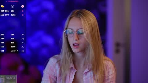 Snapshot of angeellina chatting on 6, 12, 2024 angeellina online show from 6, 12, 2024