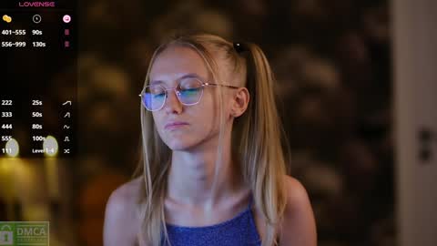 Snapshot of angeellina chatting on 11, 12, 2024 angeellina online show from 11, 12, 2024