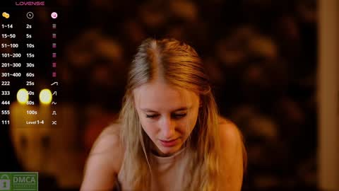 Snapshot of angeellina chatting on 27, 12, 2024 angeellina online show from 27, 12, 2024