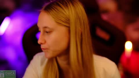 Snapshot of angeellina chatting on 1, 1, 2025 angeellina online show from 1, 1, 2025