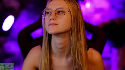 Snapshot of angeellina chatting on 9, 1, 2025 angeellina online show from 9, 1, 2025