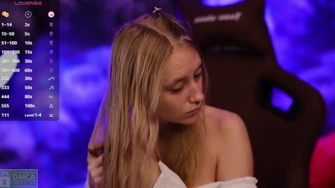 Snapshot of angeellina chatting on 15, 1, 2025 angeellina online show from 15, 1, 2025