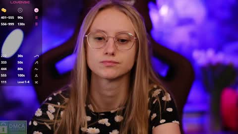 Snapshot of angeellina chatting on 18, 1, 2025 angeellina online show from 18, 1, 2025