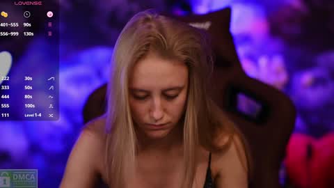 Snapshot of angeellina chatting on 25, 1, 2025 angeellina online show from 25, 1, 2025