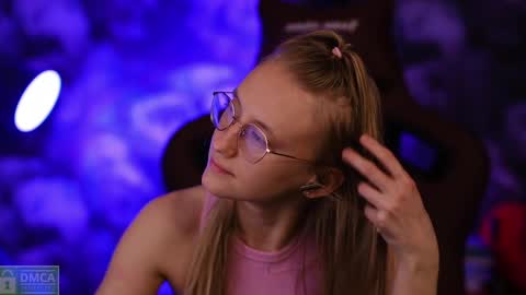 Snapshot of angeellina chatting on 31, 1, 2025 angeellina online show from 31, 1, 2025