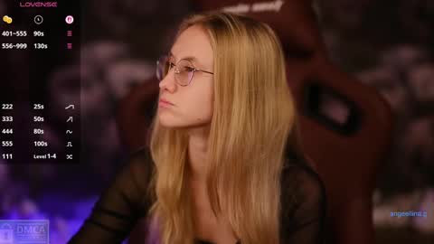 Snapshot of angeellina chatting on 1, 3, 2025 angeellina online show from 1, 3, 2025