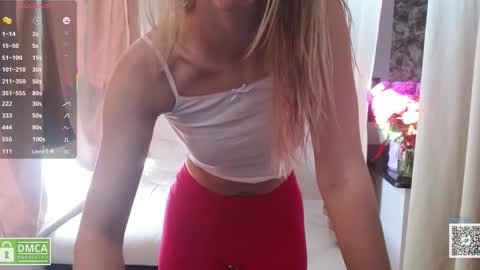 Snapshot of angeellina chatting on 10, 9, 2025 angeellina online show from 10, 9, 2025