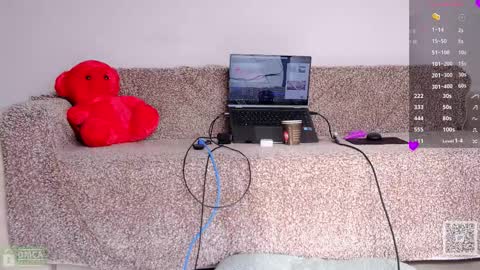 Snapshot of angeellina chatting on 4, 3, 2026 angeellina online show from 4, 3, 2026