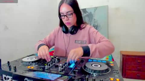 Anglica online show from 22, 10, 2025