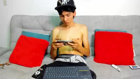 Snapshot of angel_dustt1 chatting on 26, 6, 2026 angel_dustt1 online show from 26, 6, 2026