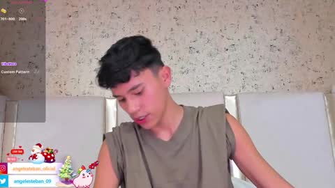 ngel Esteban  online show from 7, 1, 2025