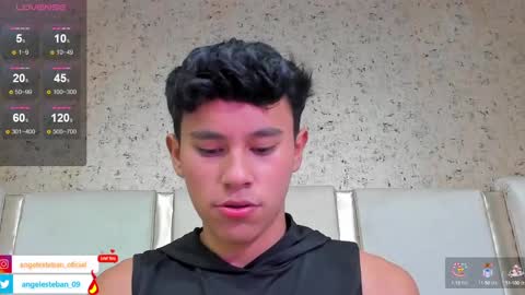 ngel Esteban  online show from 25, 1, 2025