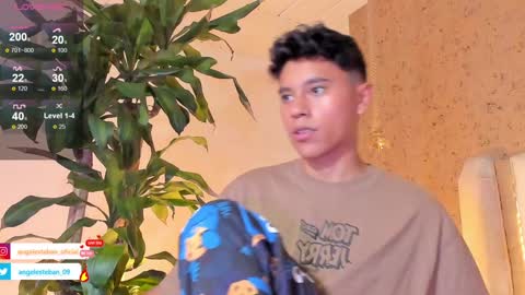 ngel Esteban  online show from 2, 2, 2025