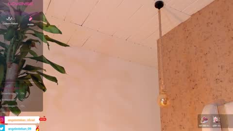 ngel Esteban  online show from 7, 2, 2025