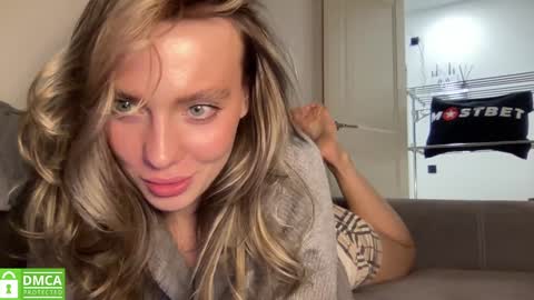Snapshot of angel_from_sky chatting on 14, 12, 2024 Greetings  Jess online show from 14, 12, 2024