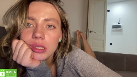 Snapshot of angel_from_sky chatting on 13, 1, 2025 Greetings  Jess online show from 13, 1, 2025