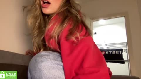 Snapshot of angel_from_sky chatting on 19, 1, 2025 Greetings  Jess online show from 19, 1, 2025
