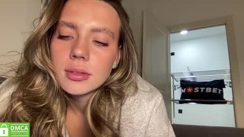 Snapshot of angel_from_sky chatting on 21, 1, 2025 Greetings  Jess online show from 21, 1, 2025