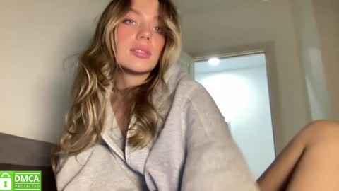 Snapshot of angel_from_sky chatting on 1, 2, 2025 Greetings  Jess online show from 1, 2, 2025