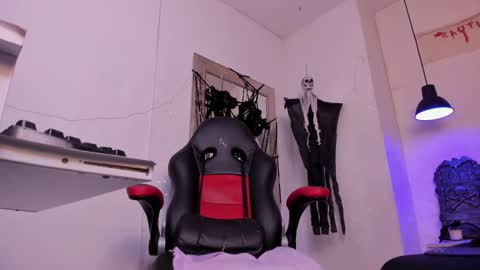 angel hardy online show from 20, 10, 2025