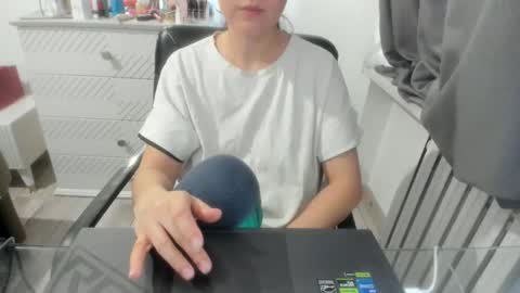 Snapshot of angel_lee__ chatting on 8, 2, 2025 angel_lee__ online show from 8, 2, 2025