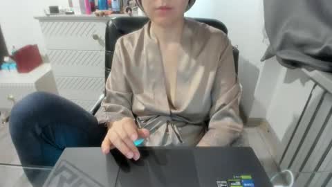 Snapshot of angel_lee__ chatting on 10, 2, 2025 angel_lee__ online show from 10, 2, 2025