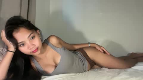 angel_petite07 online show from 19, 3, 2026