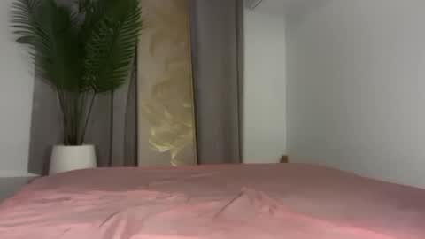 angel_petite07 online show from 8, 6, 2026