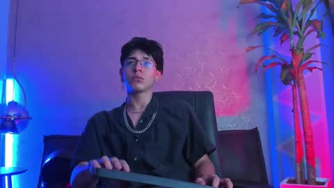 Snapshot of angel_scott2 chatting on 3, 3, 2026 angel_scott2 online show from 3, 3, 2026