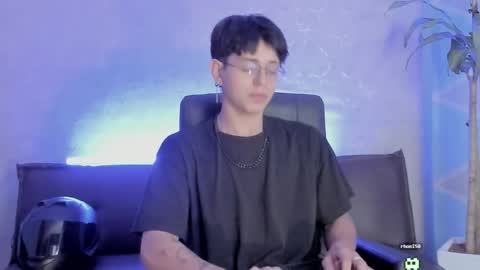 Snapshot of angel_scott2 chatting on 6, 3, 2026 angel_scott2 online show from 6, 3, 2026