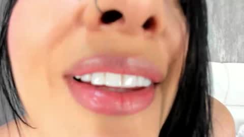 Angela online show from 22, 10, 2025