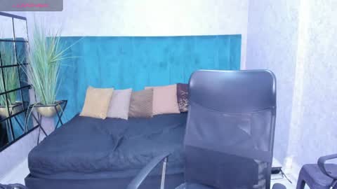 Angela online show from 2, 8, 2026