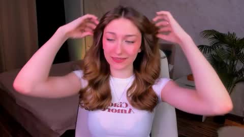 Snapshot of angelanabelle chatting on 7, 11, 2025 angelanabelle online show from 7, 11, 2025