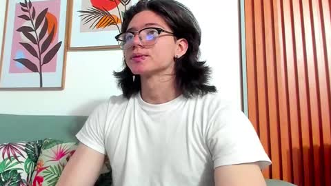 Snapshot of angelbennet_ chatting on 9, 12, 2024 Angel Bennet online show from 9, 12, 2024