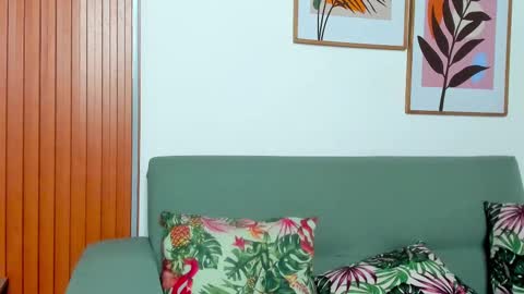 Snapshot of angelbennet_ chatting on 12, 12, 2024 Angel Bennet online show from 12, 12, 2024