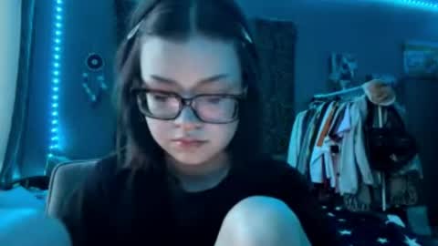 angelcatier online show from 3, 6, 2026