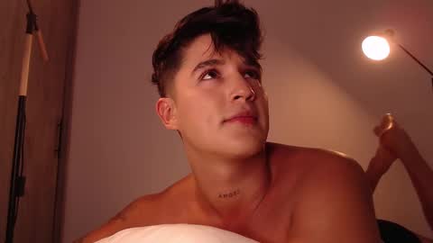 Snapshot of angelcossio chatting on 10, 3, 2025 Angel online show from 10, 3, 2025