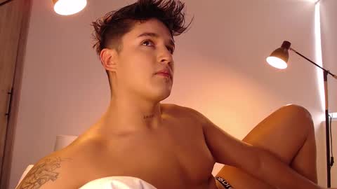 Snapshot of angelcossio chatting on 28, 9, 2025 Angel online show from 28, 9, 2025