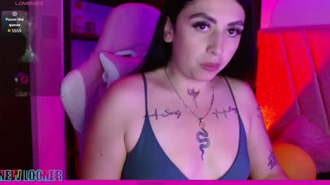 Snapshot of angeldamons chatting on 10, 10, 2025 AngelDamonss online show from 10, 10, 2025