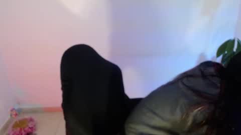 angele online show from 1, 10, 2025