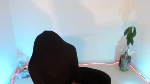 angele online show from 13, 10, 2025