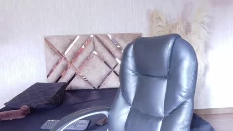 angel online show from 25, 3, 2026