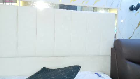 angel online show from 28, 7, 2026